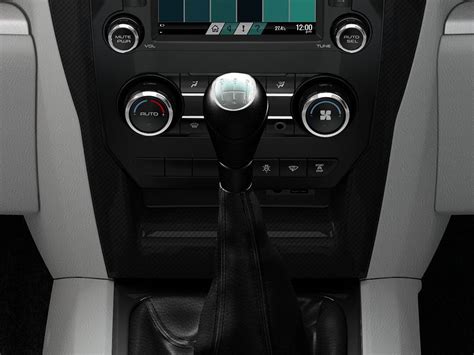 New Mahindra Scorpio Automatic pics, launch, price, details