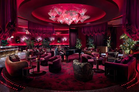 The new cocktail-centric Rouge Room beckons from the Las Vegas ’burbs ...