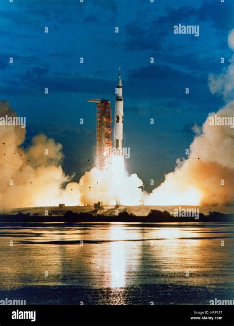 Apollo 4 Launch, 1967 Stock Photo - Alamy