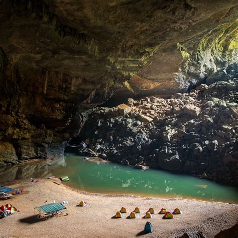 Significativo ugualmente oblungo largest cave in vietnam scrivania ...