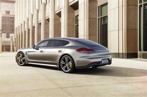 2014 Porsche Panamera Turbo S, Turbo S Executive Announced