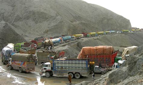 Pakistan opens Chaman border for trade - Business - DAWN.COM