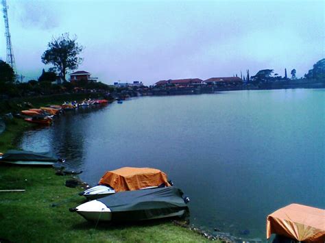 The Sarangan Lake - The Java Tour