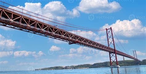 Lisbon, Portugal, 25 of April bridge over Tagus River 6998688 Stock ...