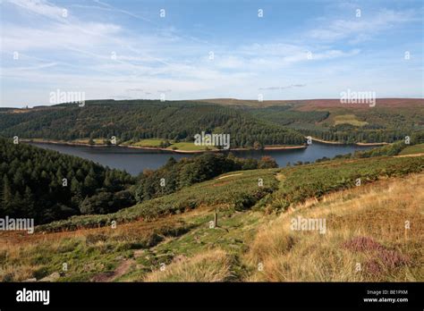 Derwent Reservoir and the Upper Derwent Valley, Derbyshire, Peak ...