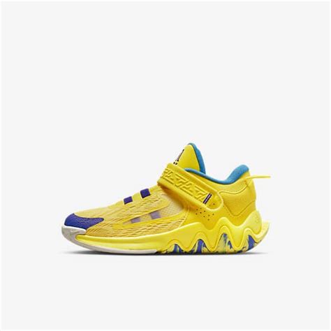 Yellow Giannis Antetokounmpo Shoes. Nike.com