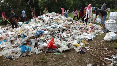 KLHK Ingin Swasta Turut Serta Memproduksi Plastik Daur Ulang