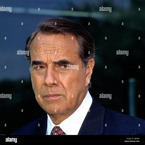 Bob dole from the 1996 election hi-res stock photography and images - Alamy