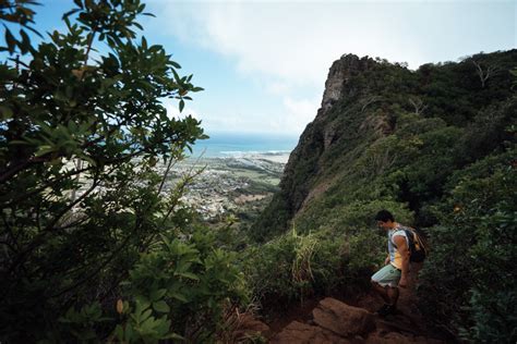 SLEEPING GIANT HIKE (NOUNOU MOUNTAIN) ON KAUAI, HAWAII - Journey Era