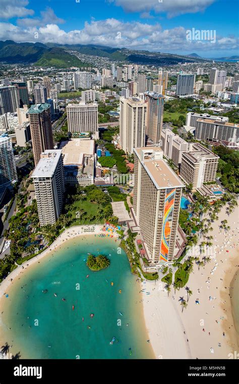 Hilton Hawaiian Village, Rainbow Tower, Waikiki, Beach, Oahu, Hawaii ...