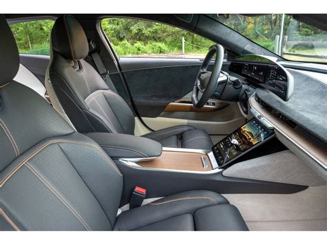 2023 Lucid Air: 76 Interior Photos | U.S. News