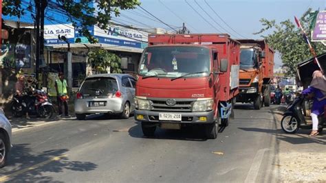 Warga Minta Jalan di Sawangan Depok Diperlebar demi Kurangi Macet