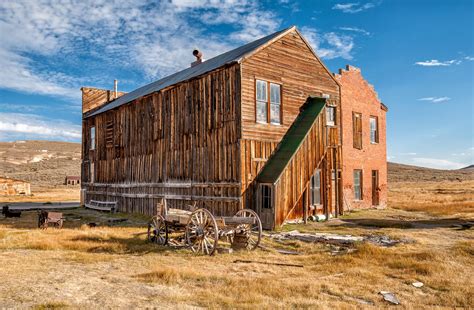 Old buildings in Bodie ghost town, California | Ghost towns, Ghost town ...