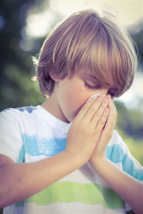 Spring Allergies in Children: The Symptoms and Treatments