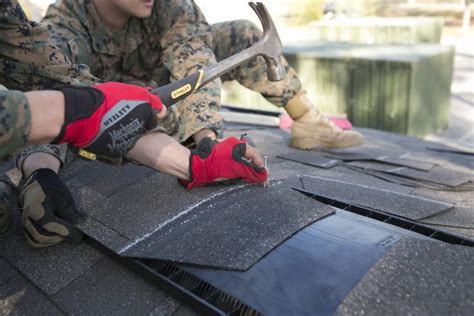 25 Best Roofing Tools and Equipment of 2022 [UPDATED]