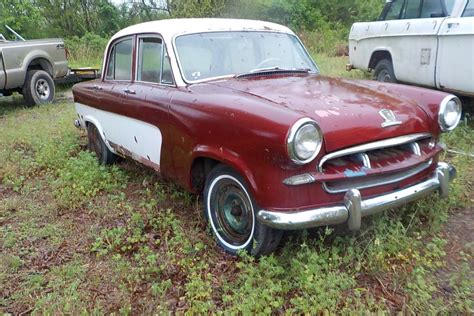 Motoring Monday: 1956 Standard Vanguard | Barn Finds