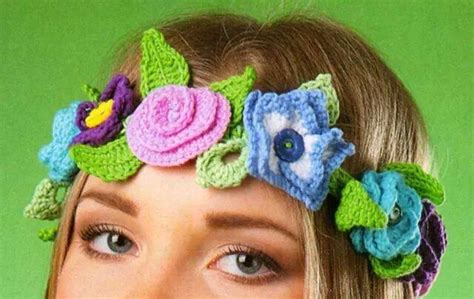 Crochet Headband with Flowers ⋆ Crochet Kingdom