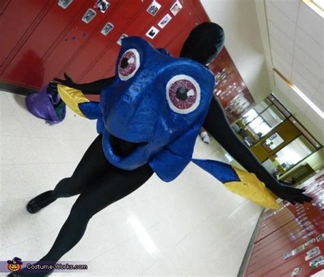 Finding Nemo - DIY Dory Costume