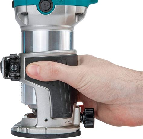 Makita RT0701C Review | Worth Spending Money ? | The Edge Cutter