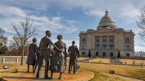 'Testament: The Little Rock Nine Monument,' Little Rock, Arkansas ...