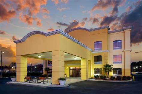 La Quinta Inn & Suites by Wyndham Florence | Florence, SC Hotels