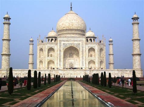 Romantic Architecture? 15 Castles Built for Love | Taj mahal, Castle, Beautiful castles