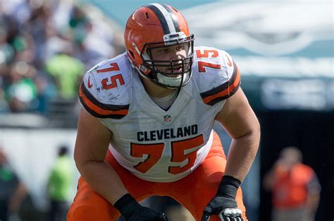 Joel Bitonio: Cleveland Browns can't let 0-16 record define franchise's future | wkyc.com