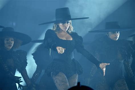 PHOTOS: Beyoncé performs ‘Formation World Tour’ at Citi Field – Metro US