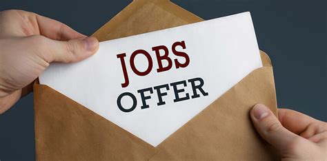 What to Expect in a Job Offer - Job-Hunt.org