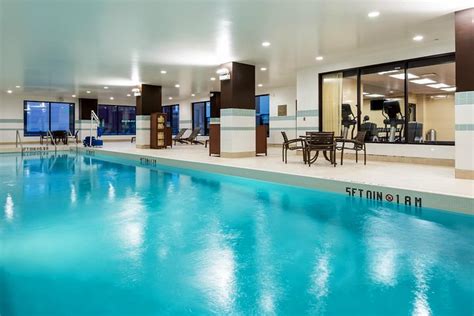 Hyatt Place Nashville Downtown Pool: Pictures & Reviews - Tripadvisor