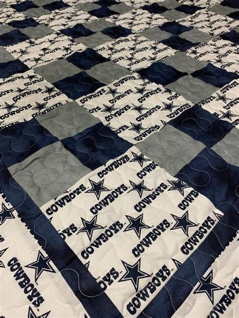 Dallas Cowboys handmade quilt , Size is 60 x 72 inches. Machine quilted ...