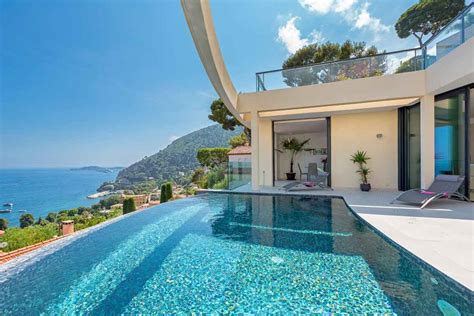 Cote d'Azur luxury holiday Villa with Heated Pool to Rent in Eze.