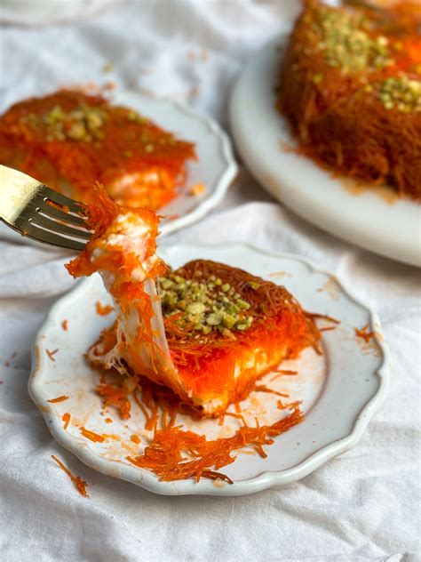 Palestinian Knafeh (Kunafa) - BAKE WITH ZOHA