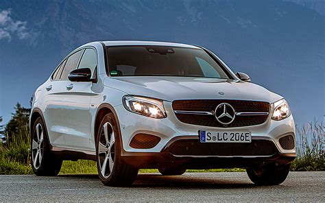 Mercedes-Benz GLC Coupe (2019-2020) цена и характеристики, фотографии и обзор