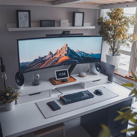 40 Workstation Setups That We Really Like | Home office setup, Home ...