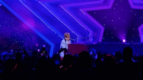 Watch Elton John sing 'Can You Feel the Love Tonight' to celebrate 25 ...