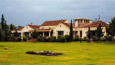 Complete Details Of Prime Minister Imran Khan's Bani Gala House ...