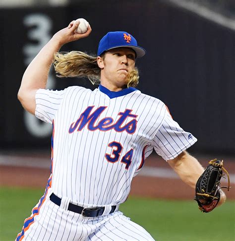 New York Mets NOAH SYNDERGAARD pitches to LA Dodgers Chase Utley - Gold Medal Impressions