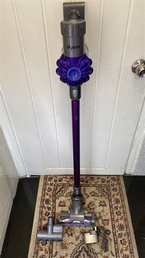 Dyson V6 Cordless Handheld Animal Vacuum | in Newham, London | Gumtree