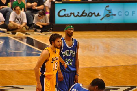 Lakers@Wolves_201004_0084 | k1k0.com | Flickr