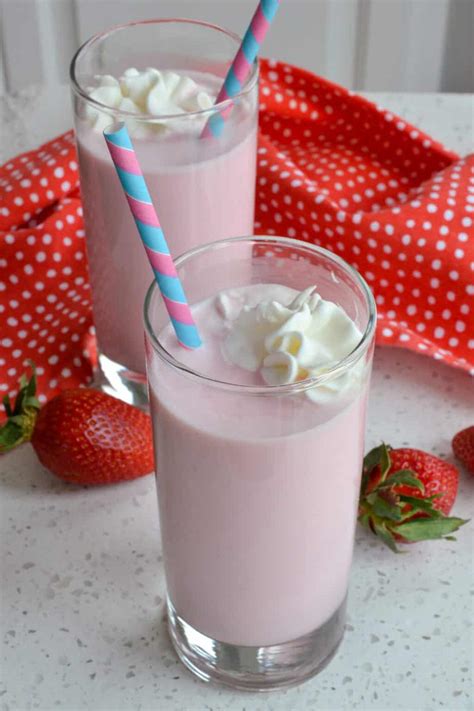 Easy Strawberry Milk Recipe | Small Town Woman