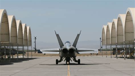 TBT: Super squadron – Super Hornet training at NAS Lemoore – Australian Aviation