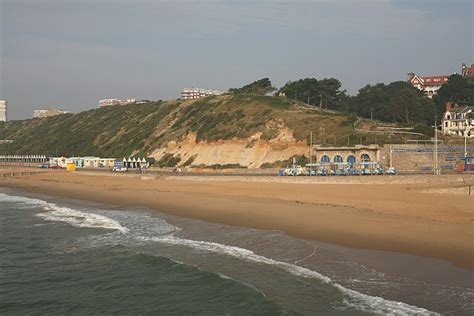 Boscombe beach, west of pier © Peter Facey cc-by-sa/2.0 :: Geograph Britain and Ireland