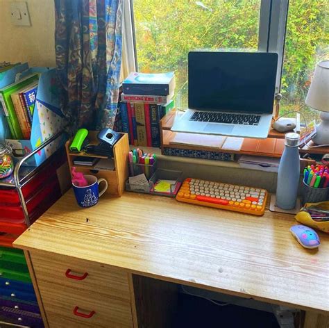 Optimal Desk Setup Ideas for a Productive Workspace