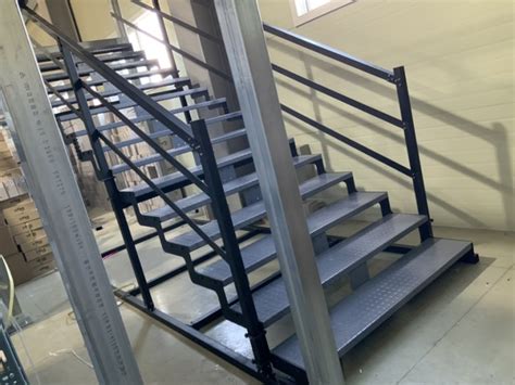 Logistics Warehouse Prefab Stairs – joint