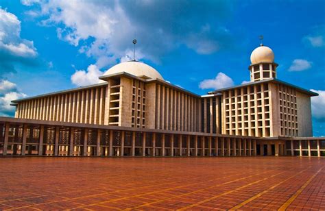 Istiqlal Mosque Jakarta Guide To Explore - IdeTrips