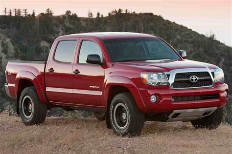 6 Best Used Pickup Trucks Under $15,000 - Autotrader