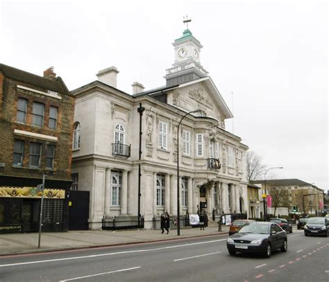 Deptford Town Hall © Mike Faherty cc-by-sa/2.0 :: Geograph Britain and Ireland