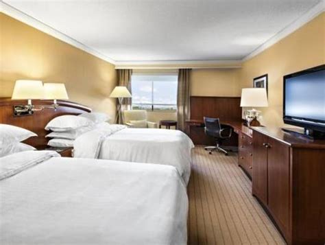 Sheraton Laval Hotel in Laval (QC) - Room Deals, Photos & Reviews