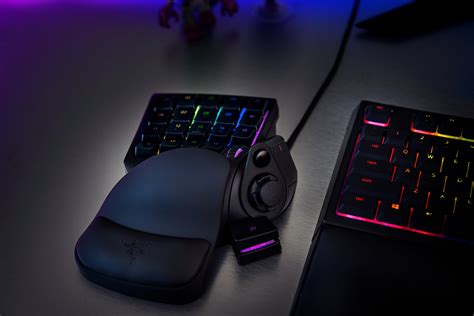 Razer Tartarus v2 Gaming Keypad: Mecha-Membrane Key Switches - 32 Programmable Keys ...